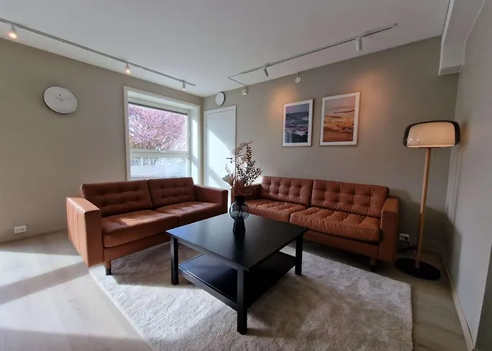 Appartement Stylish 3-bedroom With Modern Amenities Near Center *